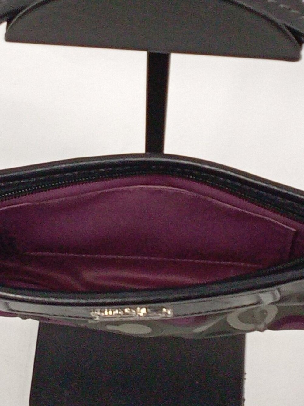 Coach - Picture 6 of 6